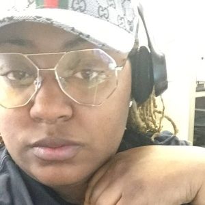 Meet your Posher, Jasmine